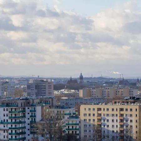 Mogilska With Parking Near Tauron Arena By Renters *