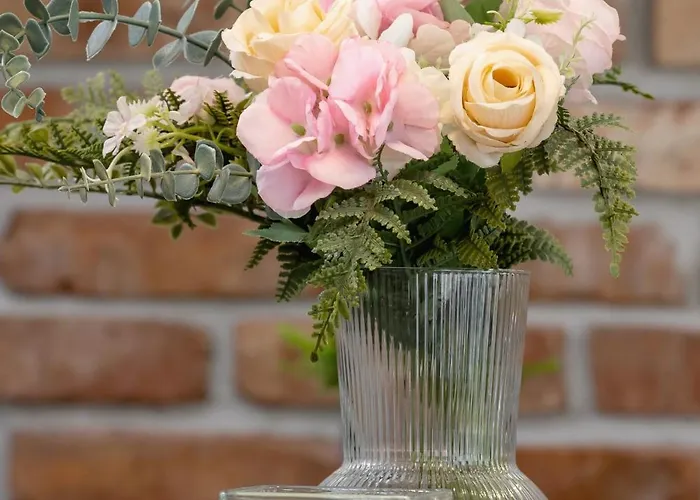 Mogilska With Parking Near Tauron Arena By Renters דירה קרקוב