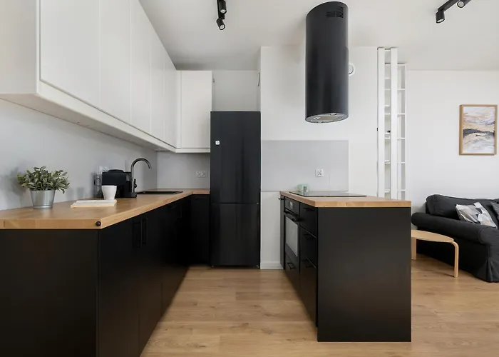 Mogilska With Parking Near Tauron Arena By Renters