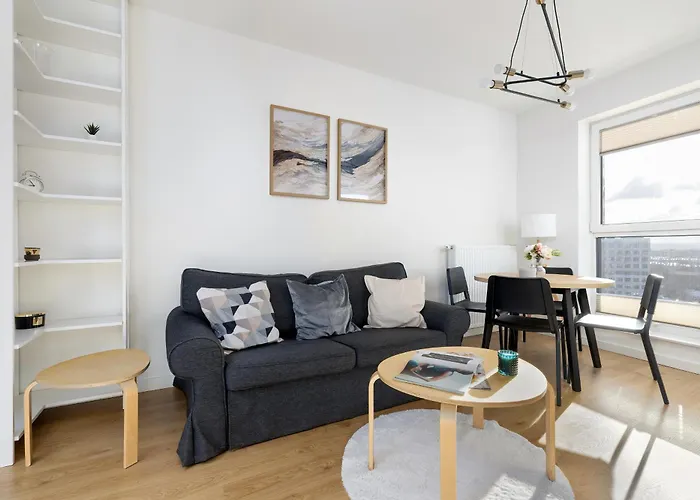 Mogilska With Parking Near Tauron Arena By Renters דירה קרקוב