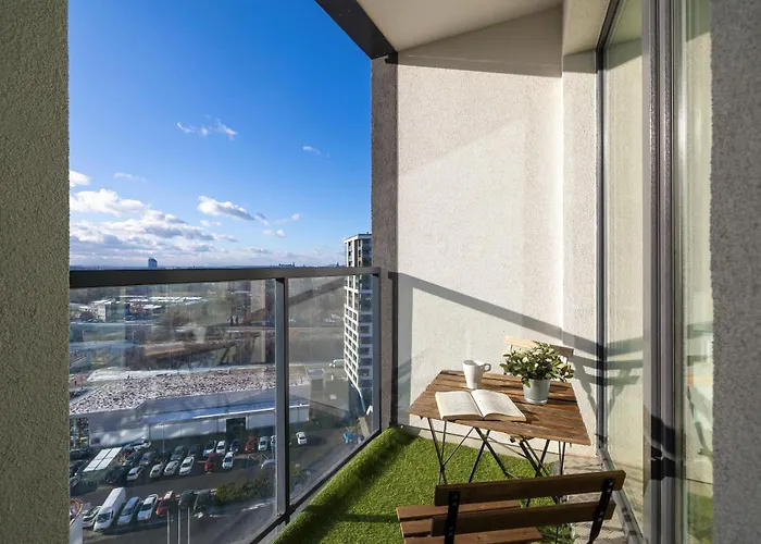 Mogilska With Parking Near Tauron Arena By Renters קרקוב